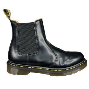 Dr. Martens Women's 2976 Black Leather Chelsea Boot Size US 9